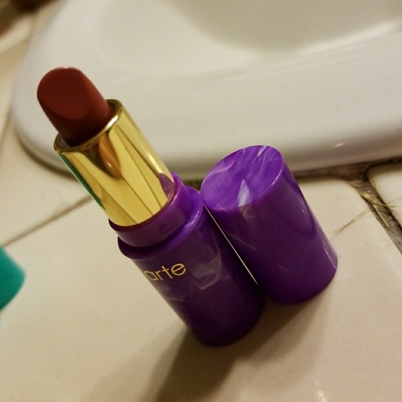 Tarte lipstick - Picture 2 of 5